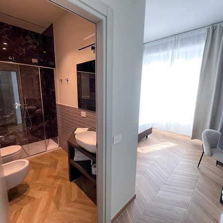 Hotel Rossovino Milano Ngoại thất bức ảnh