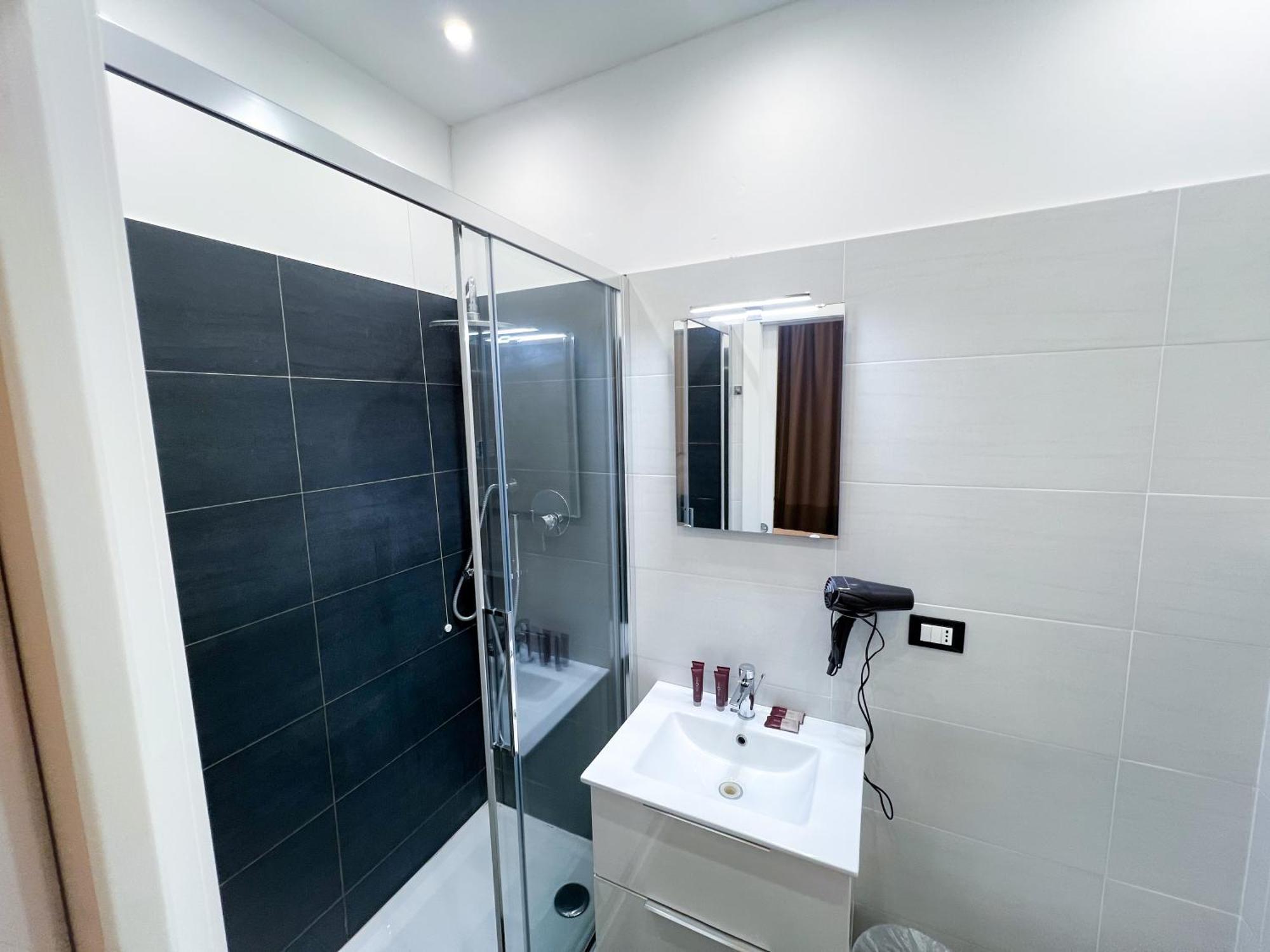 Hotel Rossovino Milano Ngoại thất bức ảnh