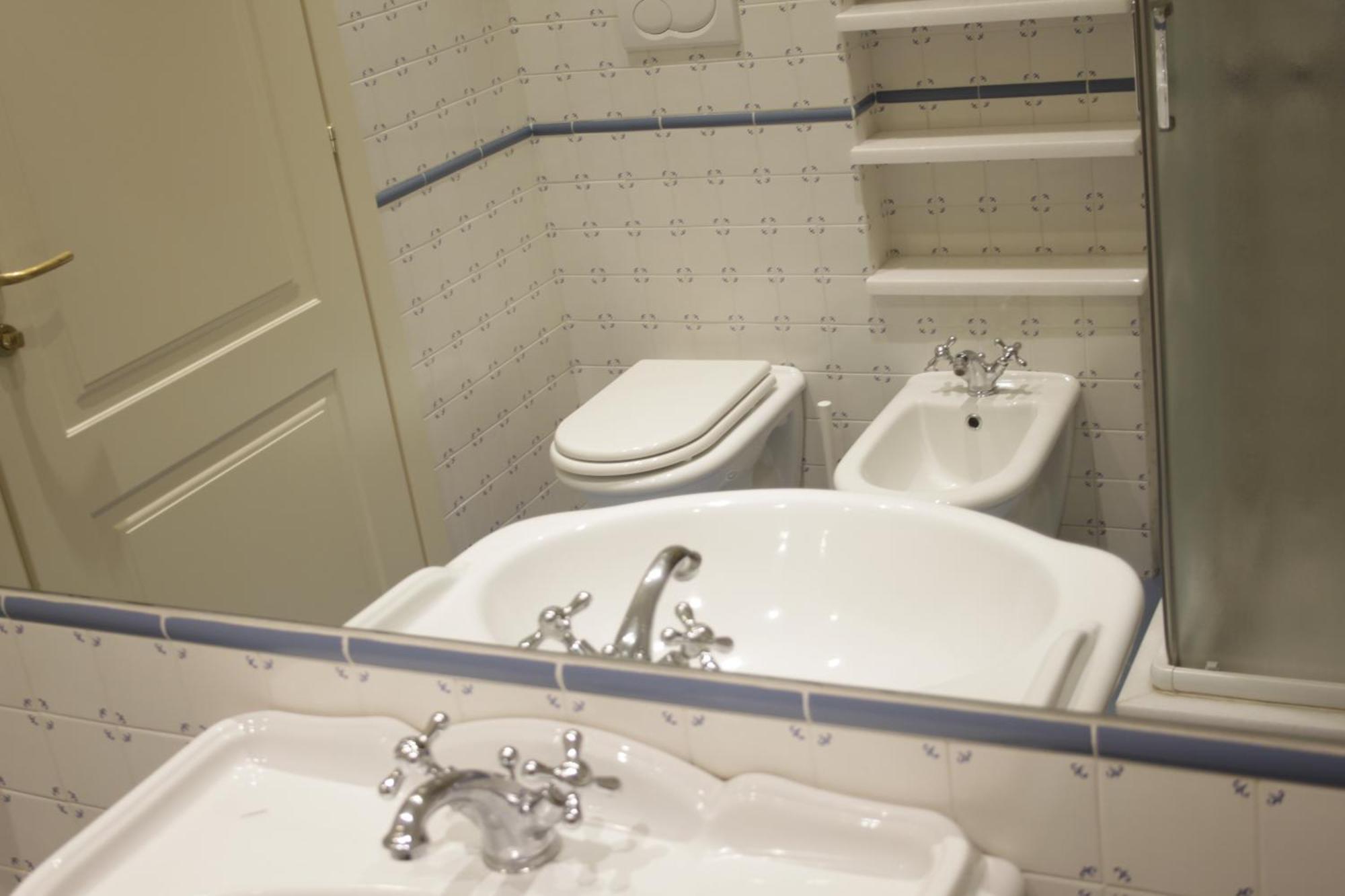 Hotel Rossovino Milano Ngoại thất bức ảnh