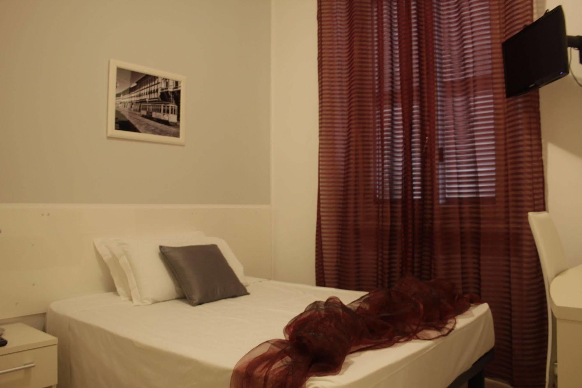 Hotel Rossovino Milano Ngoại thất bức ảnh