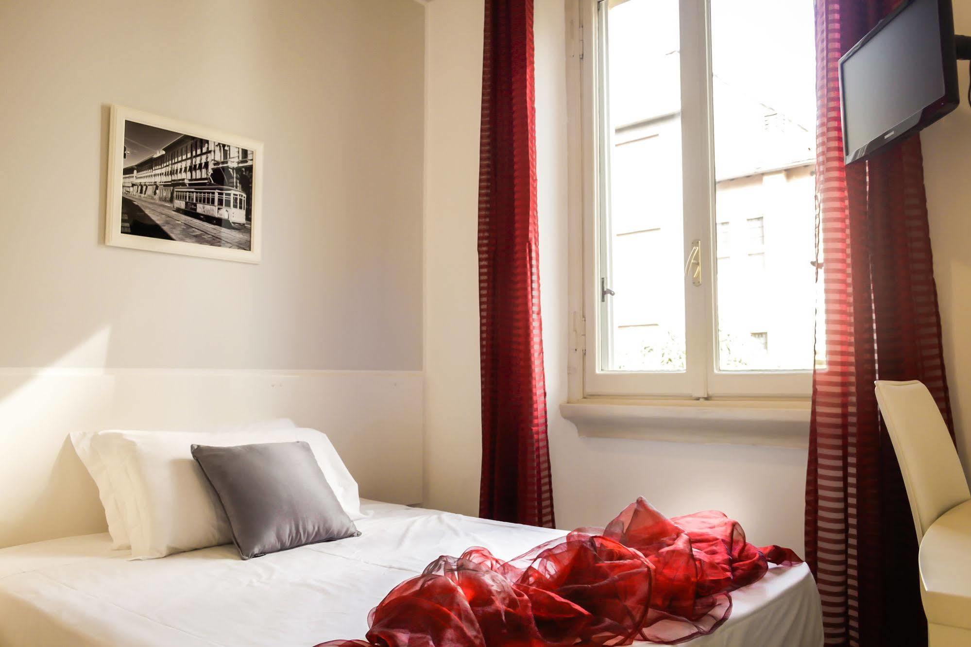 Hotel Rossovino Milano Ngoại thất bức ảnh