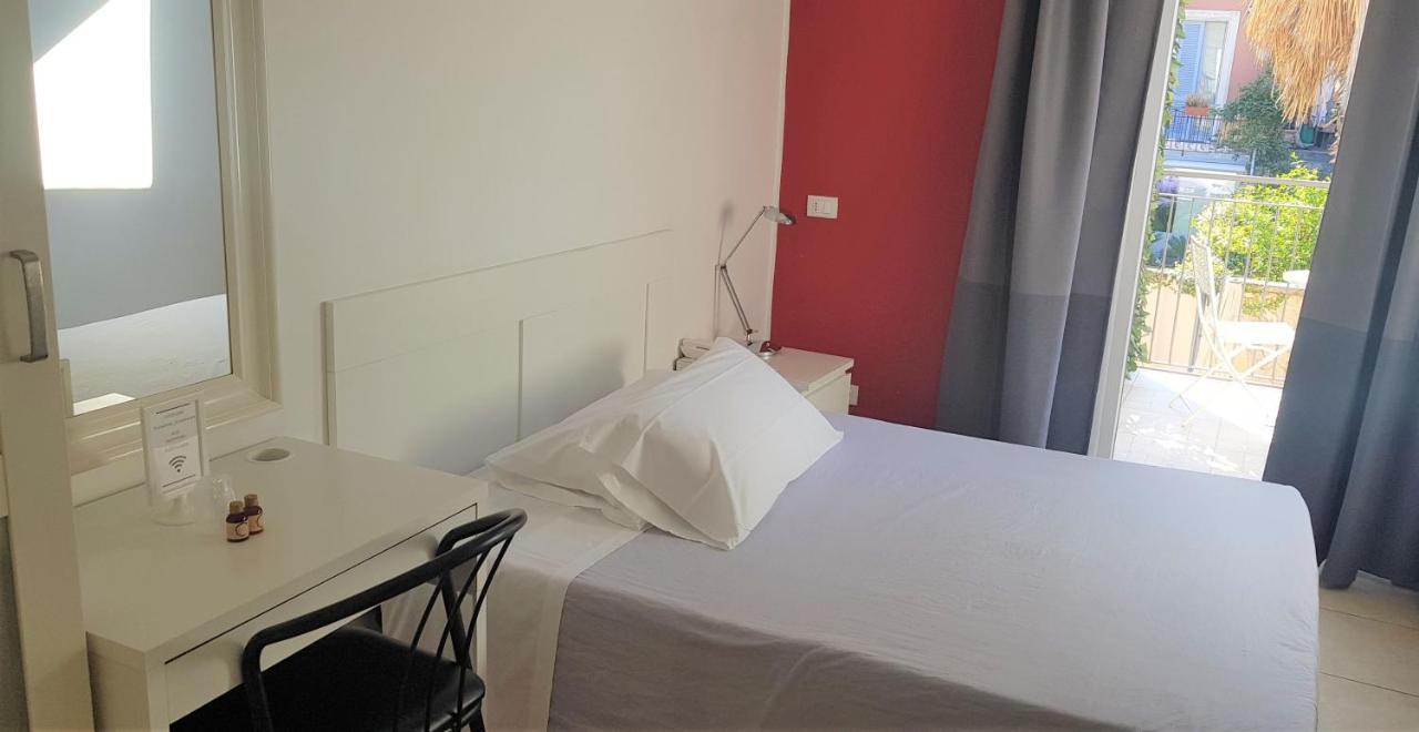 Hotel Rossovino Milano Ngoại thất bức ảnh